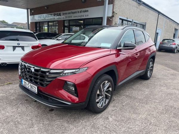 Hyundai Tucson MPV, Diesel, 2023, Red