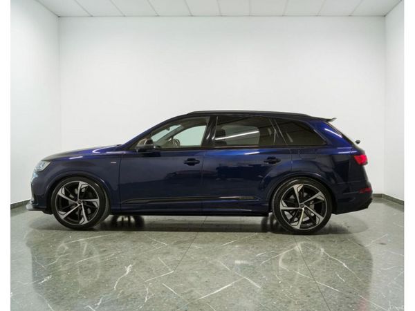 Audi Q7 Estate, Petrol Plug-in Hybrid, 2023, Blue