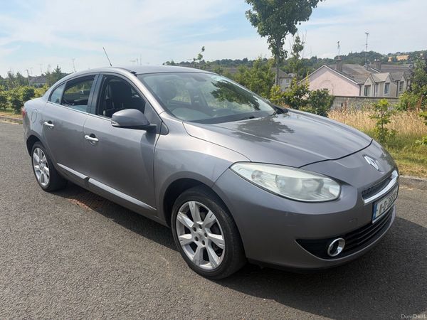 Renault Fluence Saloon, Diesel, 2011, Grey