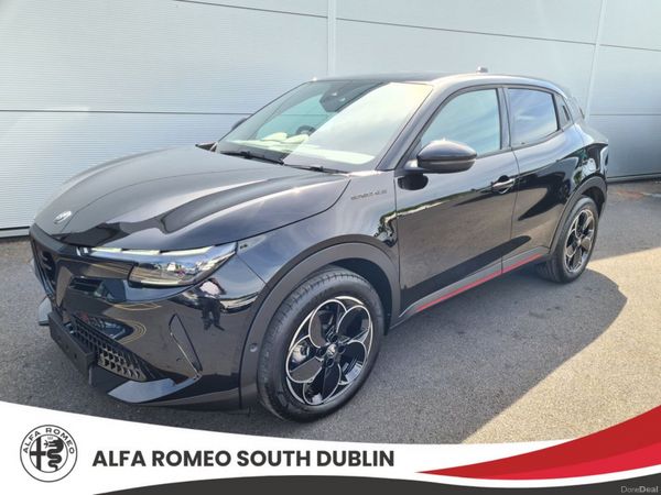 Alfa Romeo Junior Hatchback, Electric, 2026, Black