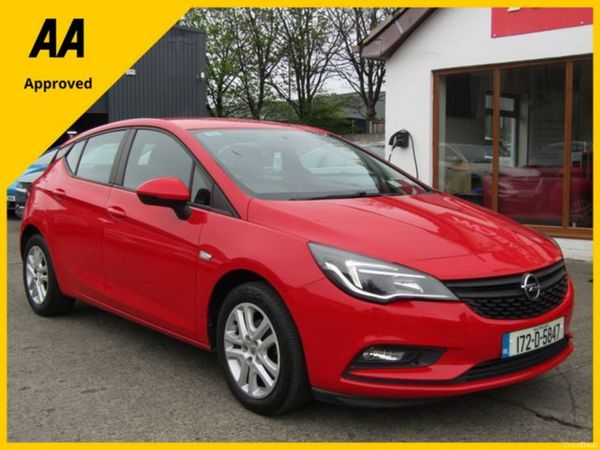 Opel Astra Hatchback, Petrol, 2017, Red