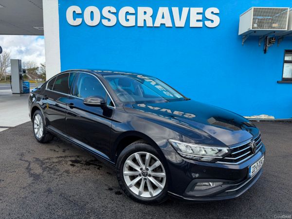 Volkswagen Passat Saloon, Diesel, 2022, Black