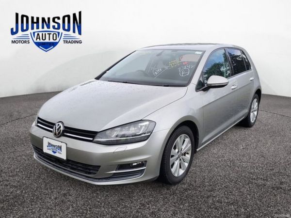 Volkswagen Golf Hatchback, Petrol, 2015, Silver