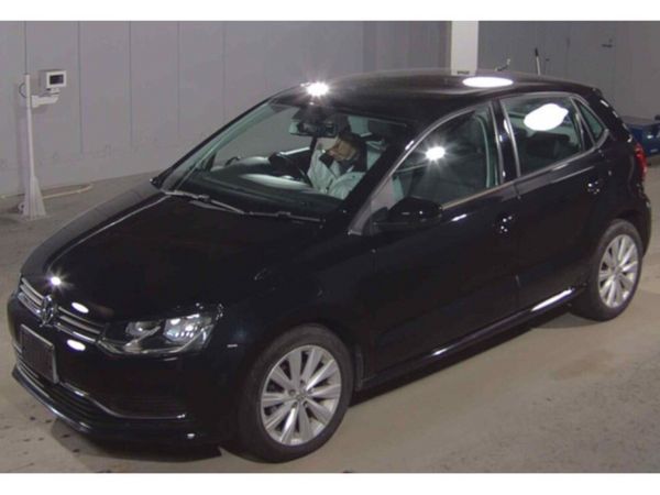 Volkswagen Polo Hatchback, Petrol, 2015, Black