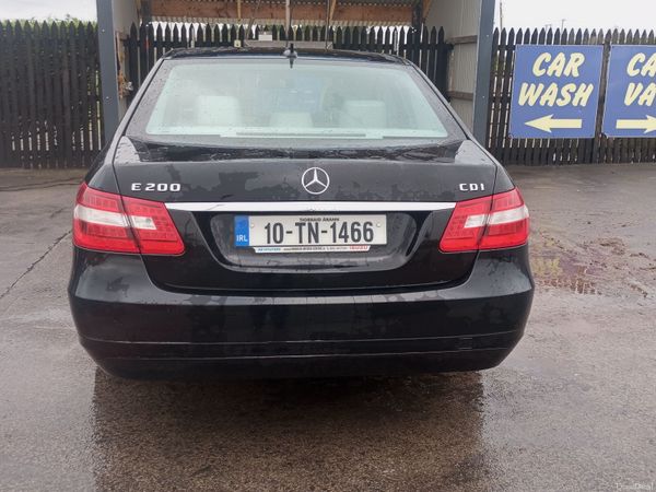 Mercedes-Benz E-Class Saloon, Diesel, 2010, Black