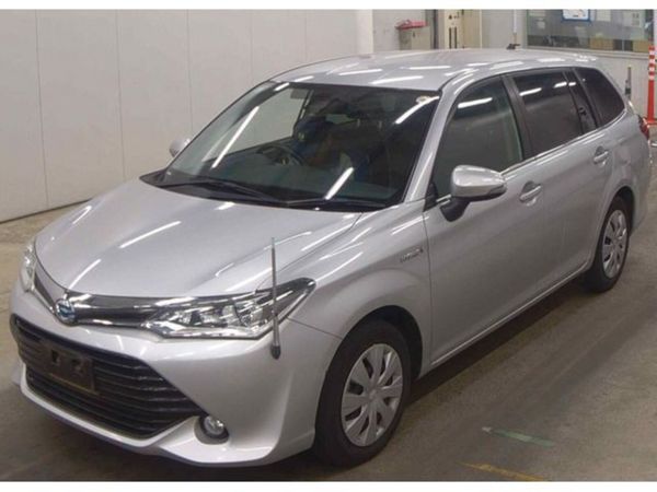 Toyota Corolla Estate, Petrol Hybrid, 2015, Silver