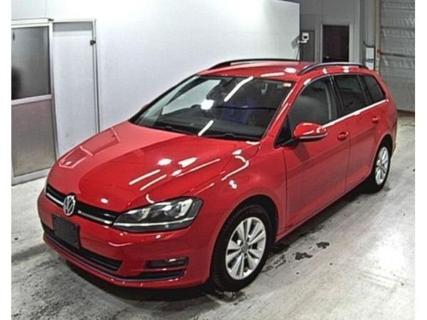 Volkswagen Golf Estate, Petrol, 2015, Red