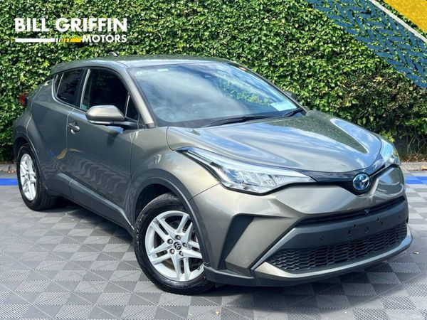Toyota C-HR SUV, Petrol Hybrid, 2022, Green