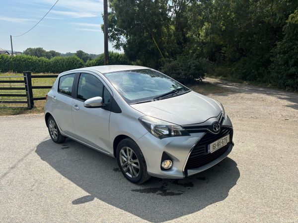 Toyota Yaris Hatchback, Petrol, 2016, Silver