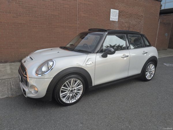 Mini Cooper Estate/Jeep, Diesel, 2015, Silver