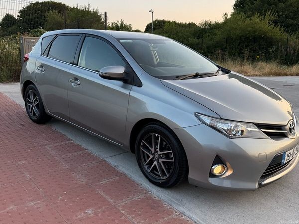Toyota Auris MPV, Petrol, 2015, Grey