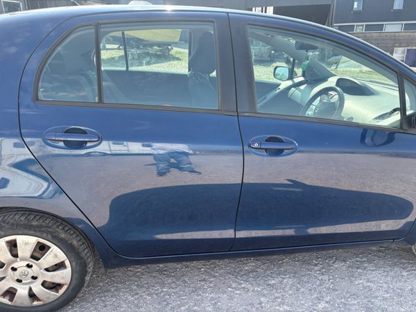 Toyota Yaris Hatchback, Petrol, 2007, Blue
