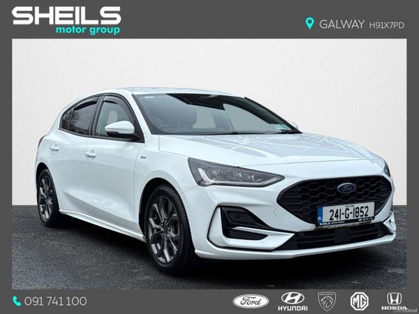 Ford Focus Hatchback, Petrol, 2024, White