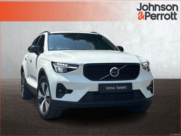 Volvo XC40 SUV, Petrol Hybrid, 2023, White