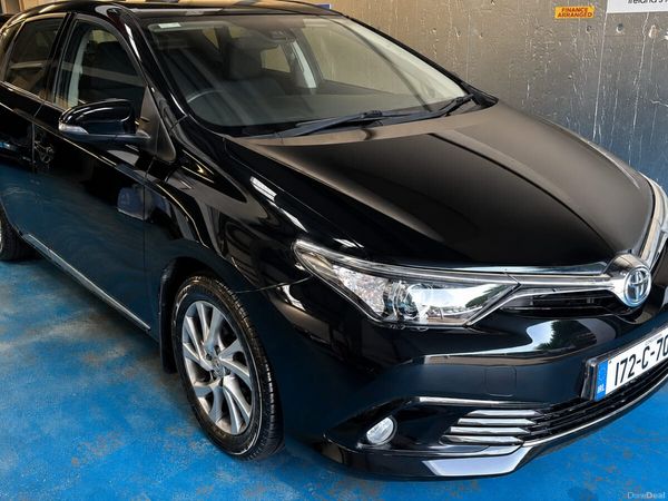 Toyota Auris Hatchback, Diesel, 2017, Grey