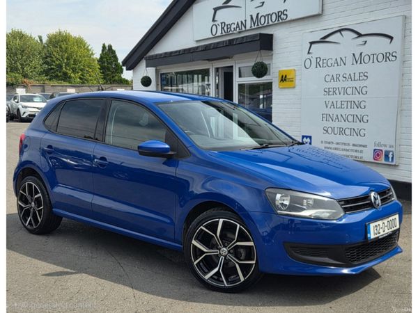 Volkswagen Polo Hatchback, Petrol, 2013, Blue