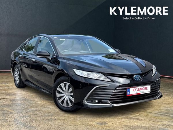 Toyota Camry Saloon, Petrol Hybrid, 2021, Black