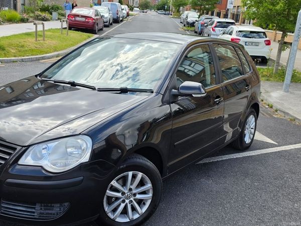 Volkswagen Polo Hatchback, Petrol, 2008, Black