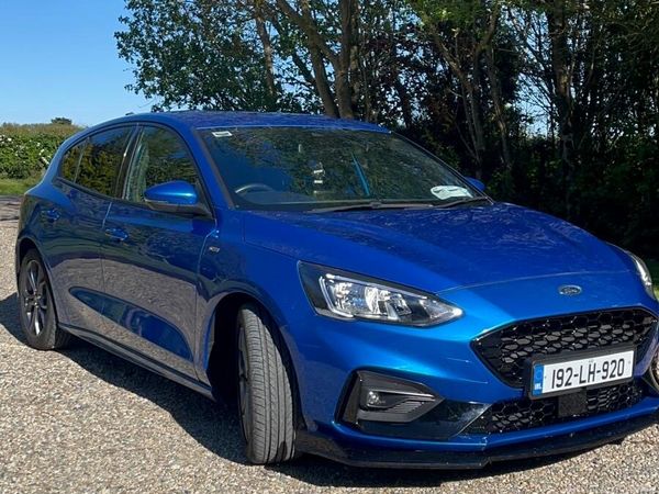 Ford Focus Hatchback, Petrol, 2019, Blue