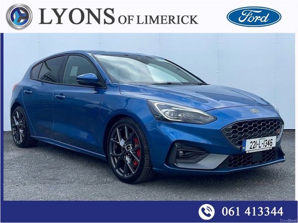 Ford Focus Hatchback, Diesel, 2022, Blue