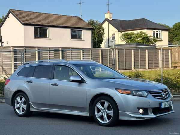 Honda Accord Estate, Diesel, 2011, Silver