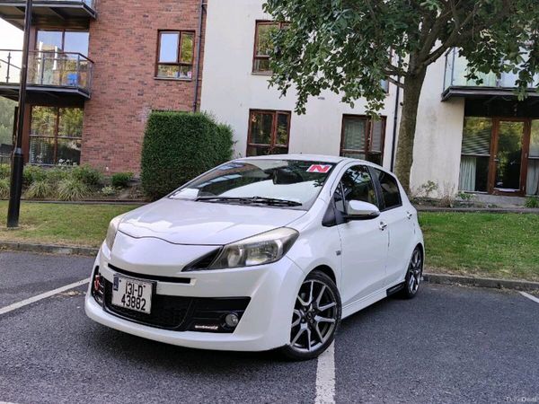 Toyota Vitz Hatchback, Petrol, 2013, White