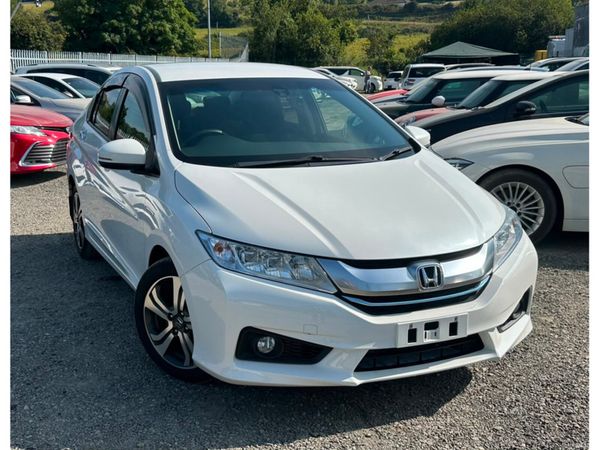 Honda Grace Hatchback, Petrol, 2015, White