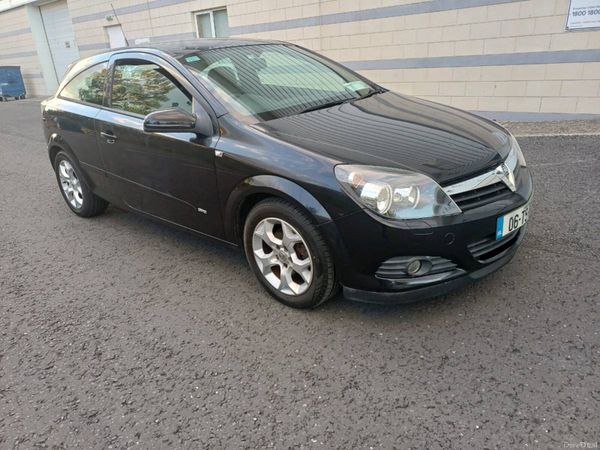 Vauxhall Astra Hatchback, Petrol, 2006, Black