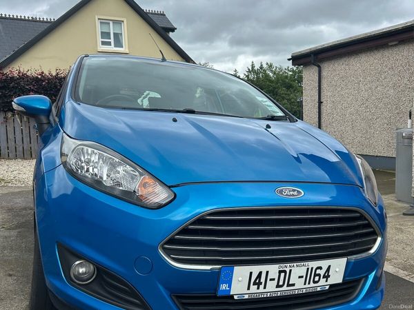 Ford Fiesta Hatchback, Petrol, 2014, Blue