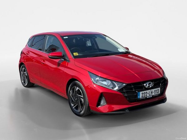 Hyundai i20 Hatchback, Petrol, 2022, Red