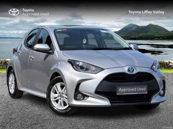 Toyota Yaris Hatchback, Petrol Hybrid, 2023, Grey