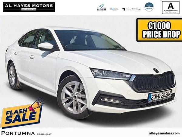 Skoda Octavia Saloon, Diesel, 2023, White