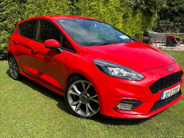 Ford Fiesta Hatchback, Petrol, 2021, Red