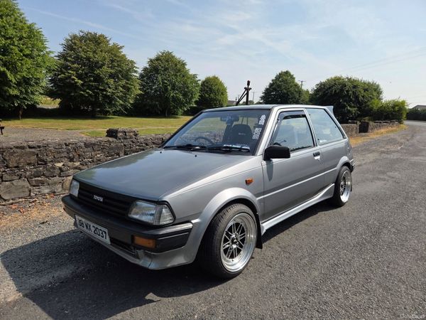 Toyota Starlet Hatchback, Petrol, 1988, Grey