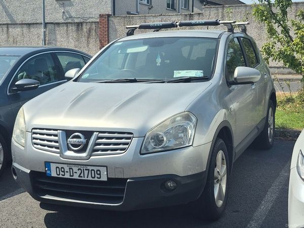 Nissan Qashqai Hatchback, Diesel, 2009, Silver