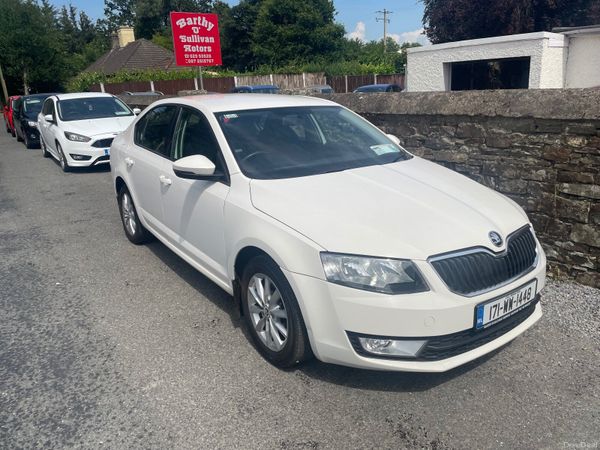 Skoda Octavia Saloon, Diesel, 2017, White