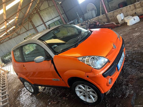 Unknown Unknown Saloon, Electric, 2011, Orange