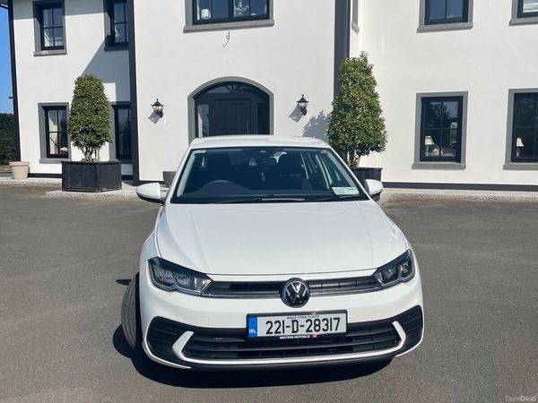 Volkswagen Polo Hatchback, Petrol, 2022, White