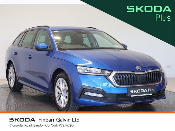Skoda Octavia Estate, Petrol, 2024, Blue