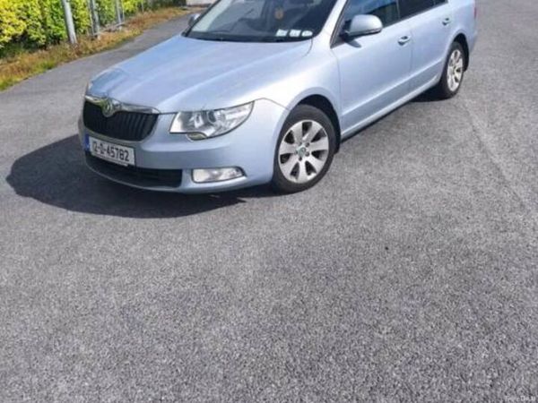 Skoda Superb Hatchback, Diesel, 2012, Blue
