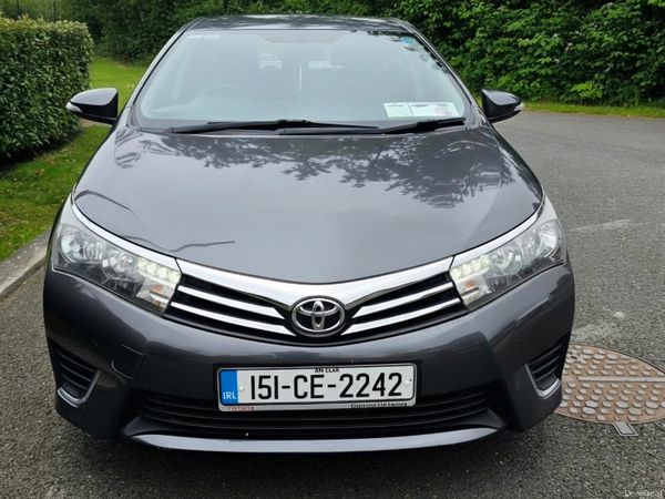 Toyota Corolla Saloon, Petrol, 2015, Grey