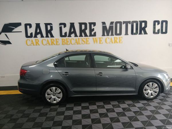Volkswagen Jetta Saloon, Diesel, 2012, Grey