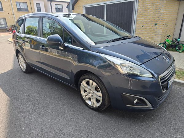 Peugeot 5008 MPV, Diesel, 2016, Blue