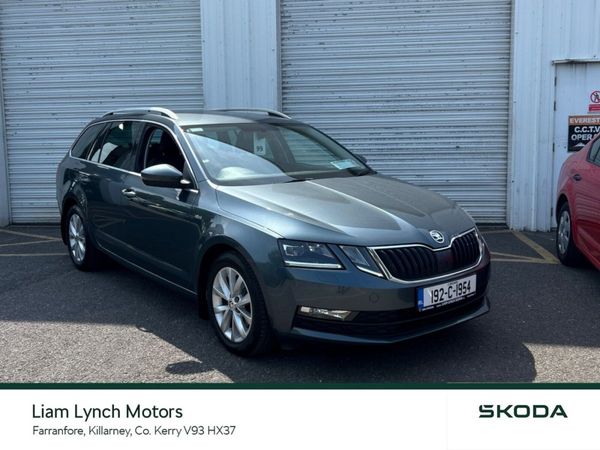Skoda Octavia Estate, Petrol, 2019, Grey