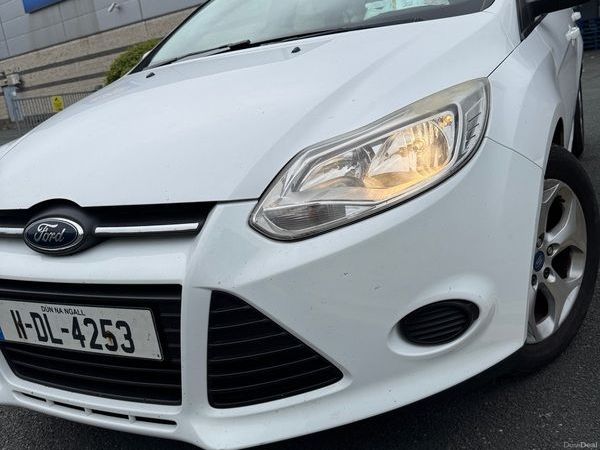 Ford Focus Hatchback, Diesel, 2011, White