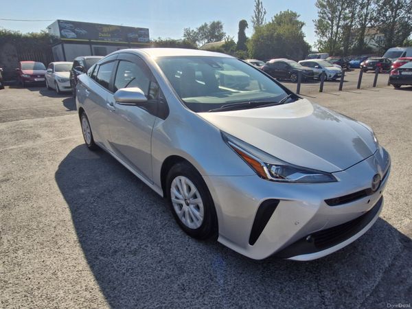 Toyota Prius Hatchback, Petrol Hybrid, 2023, Silver