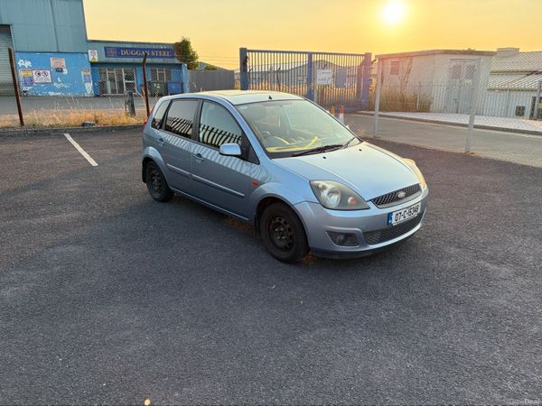 Ford Fiesta Hatchback, Petrol, 2007, Blue