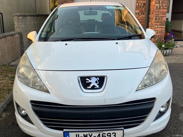 Peugeot 207 Hatchback, Petrol, 2011, White