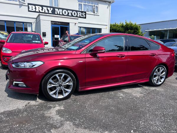 Ford Mondeo Hatchback, Diesel, 2018, Red