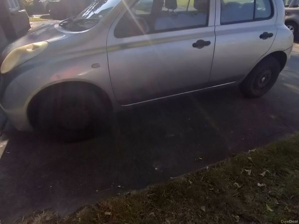 Nissan Micra Hatchback, Petrol, 2005, Silver